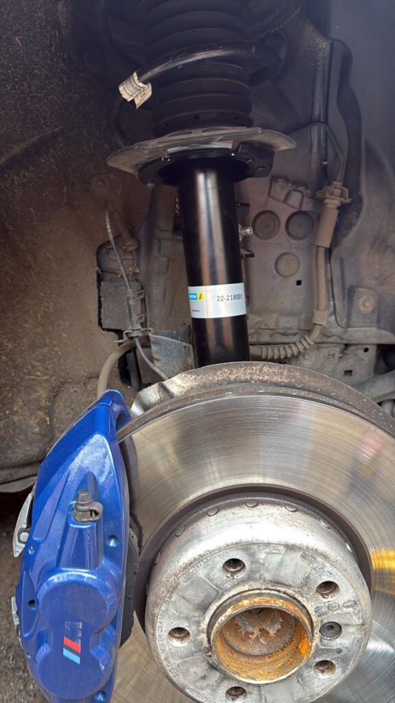 Car mechanical repairs in progress